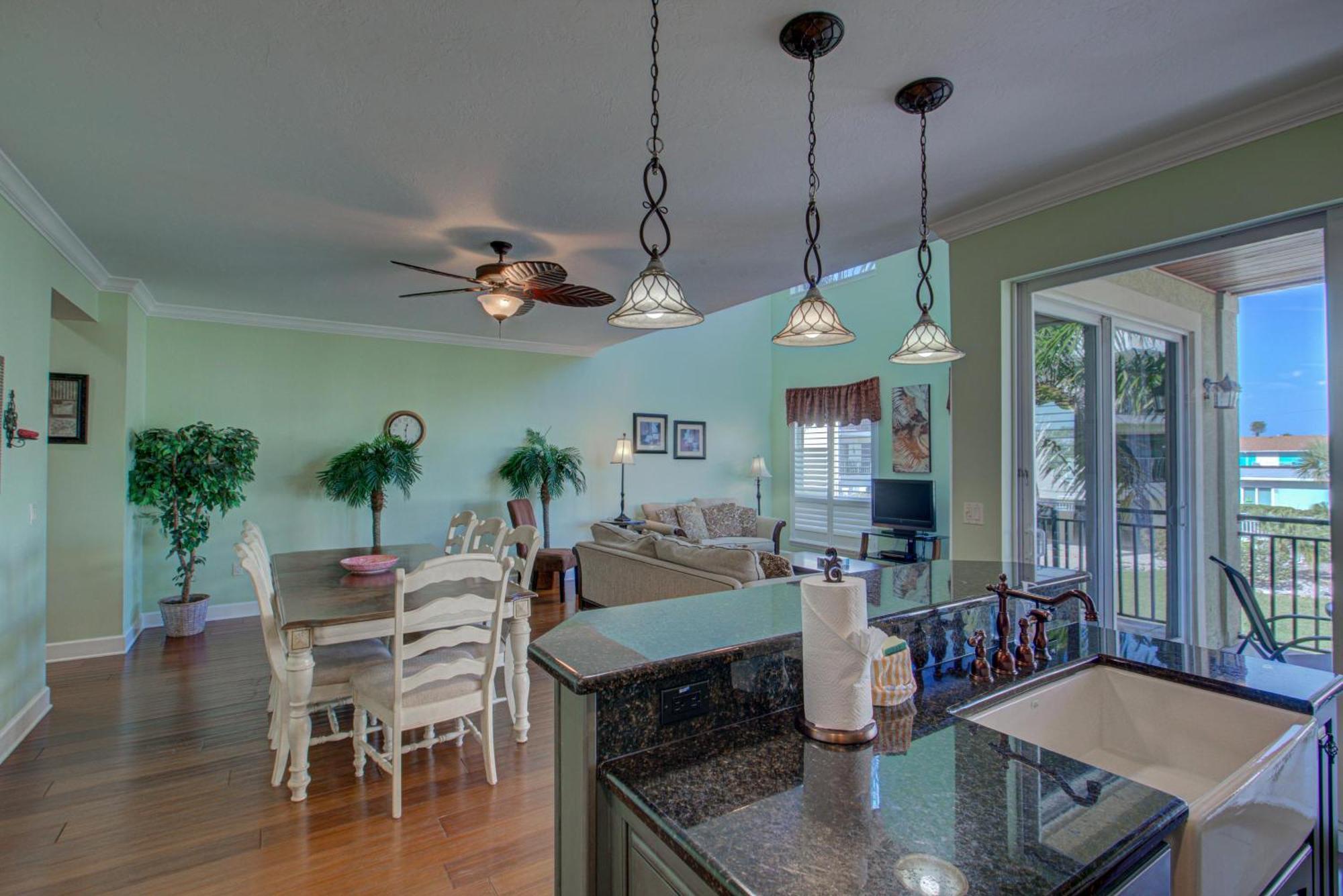 Anna Maria Island Beach Palace Bradenton Beach Extérieur photo